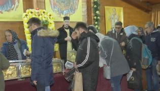 A doua noapte de pelerinaj la moaște pe Dealul Mitropoliei