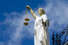 Sfatul de Drept. Ce trebuie să faceţi dacă sunteţi victima unui şantaj