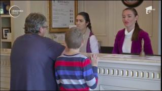 S-a închis sezonul estival, dar litoralul rămâne deschis. Multe hoteluri şi restaurante îşi primesc clienţii şi în mijlocul toamnei