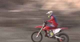Adrenalină pe două roţi la Hunedoara. Motociclişti din 10 ţări au participat la o cursă hard enduro inedită