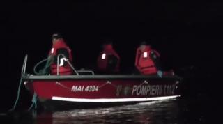 Căutări disperate ale scafandrilor din Neamţ, pentru a găsi un bărbat, în canalul râului Bistriţa. Oamenii spun că şi-ar fi pus capăt zilelor
