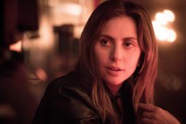 Lady Gaga dă lovitura cu piesele din filmul " A star is born"