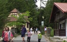TVA în turism a scăzut, prețurile rămân la fel de mari. Turiştii români caută alternative tot la bulgari