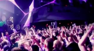 Până la ce vârstă este normal să mergem în cluburi, potrivit unui studiu realizat în Marea Britanie