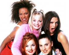 Veste neaşteptată. Trupa Spice Girls se reuneşte într-un turneu internațional, însă fără Victoria Beckham