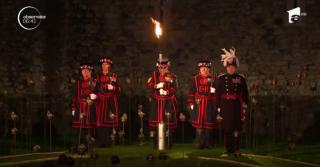 10.000 de torţe, aprinse în fața Turnului Londrei, pentru comemorarea a un secol de la sfârșitul Primului Război Mondial