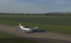 Avioane cu ora, pentru școală sau distracție. Ce condiţii trebuie să îndeplinească cei care vor să călătorească într-o aeronavă privată