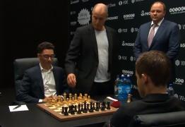 Actorul Woody Harrelson, moment inedit la Campionatul Mondial de Şah de la Londra