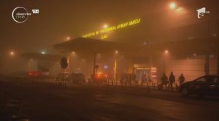 Peste o mie de pasageri blocați pe aeroporturile românești din cauza ceții