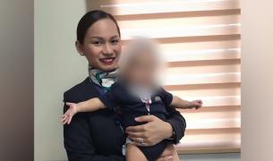 O însoţitoare de zbor din Filipine a alăptat bebeluşul unei pasagere, în timpul zborului