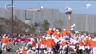 Competiţie extremă în Japonia. Sute de cadeţi ai armatei nipone s-au luptat într-unul dintre cele mai violente sporturi, Bo Taoshi