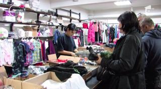 Produsele confiscate de reprezentanţii ANAF îşi găsesc loc pe rafturile unor magazine speciale