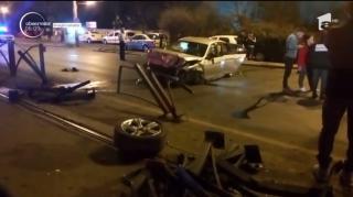 Un tânăr bucureştean a intrat cu maşina în gardul care delimitează şoseaua de linia de tramvai