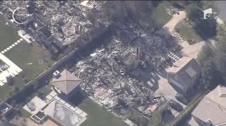 Imaginile dezastrului provocat de incendiile din California. Bilanțul a urcat la 44 de morți și 200 de dispăruți