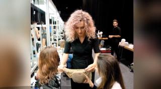 Cel mai bun hairstylist din lume este o româncă, Romina Sabou