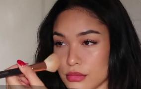 Pistruii și "praful de zâne", noile tendințe în materie de machiaj