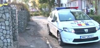 O tânără din Constanţa a mers de bună voie la poliţie să ceară ajutorul. A ieşit însă în cătuşe de acolo