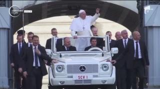 Papa Francisc îi caracterizează pe cei care bârfesc, ca fiind ucigaşi şi terorişti
