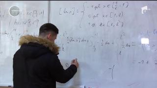 În sute de şcoli din România nu există căldură. Copiii stau imbrăcaţi şi tremură de frig în sălile de clasă