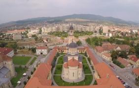 Cazare în Alba Iulia, 1 decembrie, 7.500 de lei. Camerele de la sate se dau la prețuri de hotel