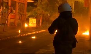 Confruntări între forţele de ordine şi anarhiști, în centrul Atenei