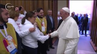 Papa Francisc, dejun cu 3000 de persoane defavorizate, de Ziua Mondială a Săracilor