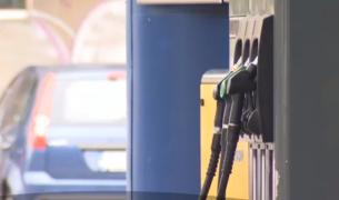 Preţul combustibililor ar putea să scadă, din nou, sub cinci lei