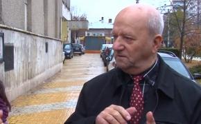 Mulți surdo-muţi nu mai au dreptul să-şi conducă maşinile, după un ordin al Ministerului Sănătății