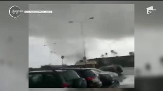 Tornade impresionante în sudul Italiei, în provincia Calabria, în urma furtunilor puternice. Cel puţin o persoană rănită