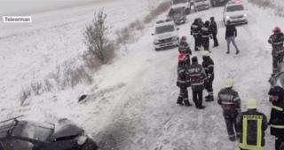 În 16 judeţe din sudul şi sud estul ţării, dar şi în Capitală, iarna a cauzat mai multe incidente
