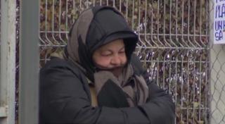 În Bucureşti gerul a închis pieţe şi i-a făcut pe oameni să tremure la minus şapte grade