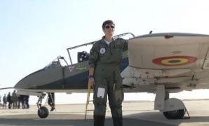 Două tinere reuşesc să ajute la formarea viitorilor piloţi militari din România.