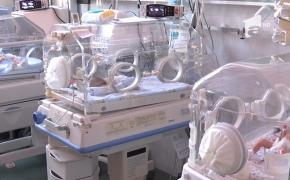 Trei noi cazuri de bebeluși suspectați de infecție cu stafilococul auriu