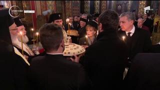 Sute de oameni au participat la slujba de pomenire a Regelui Mihai, la Curtea de Argeș