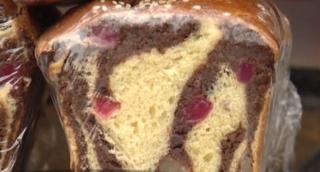 Cozonac de 25 de kilograme, la un târg din Bucureşti