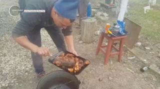 Pomana porcului s-a mutat pe Facebook, cu transmisii Live