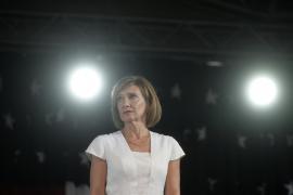Carmen Ioahnnis a fost aşteptată la Parchetul General, însă a anunţat că nu poate să ajungă