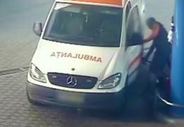 Detalii şocante despre ambulanţierii acuzaţi că au furat combustibil. Convorbirile lor scot la iveală ipoteze halucinante