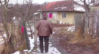 Şase fraţi dintr-o comună din Vaslui, abandonaţi de tată şi lăsaţi în grija mamei alcoolice, salvaţi de autorităţi