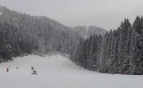 Ultimul weekend fără aglomeraţie în Poiana Brașov. Se poate schia pe toate pârtiile