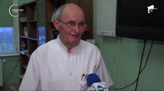 Cel mai vârstnic chirurg din Polonia operează, fără cusur, chiar şi la 91 de ani