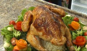 Tot mai mulți români preferă curcanul, în locul porcului, pe masa de Sărbători