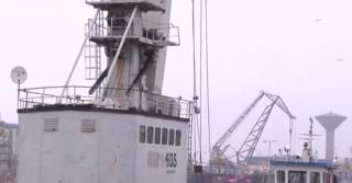 Un marinar a dispărut de pe o macara plutitoare de pe Dunăre