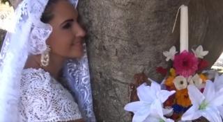 Tradiții și legi neobișnuite! În India, căsătoria cu un copac este legală