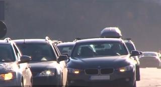 Minivacanţa de Crăciun, exodul românilor spre sate şi staţiuni! Pe şosele, e deja haos