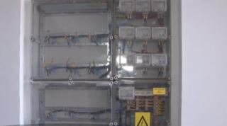 Situaţie tragi-comică la Suceava. Locatarii unor blocuri ANL s-au trezit că trebuie să acopere paguba după un furt