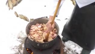Crăciun cu zăpadă și delicii din Bucovina