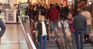 Spiritul Crăciunului s-a mutat în mall pentru zeci de români