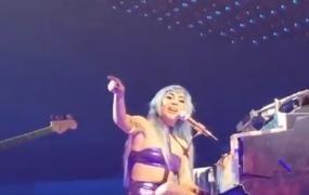 Céline Dion a cântat şi a dansat în public la concertul lui Lady Gaga