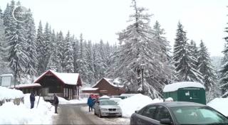 Turiști din Păltiniș, intoxicați cu mâncare stricată în vacanța de Revelion